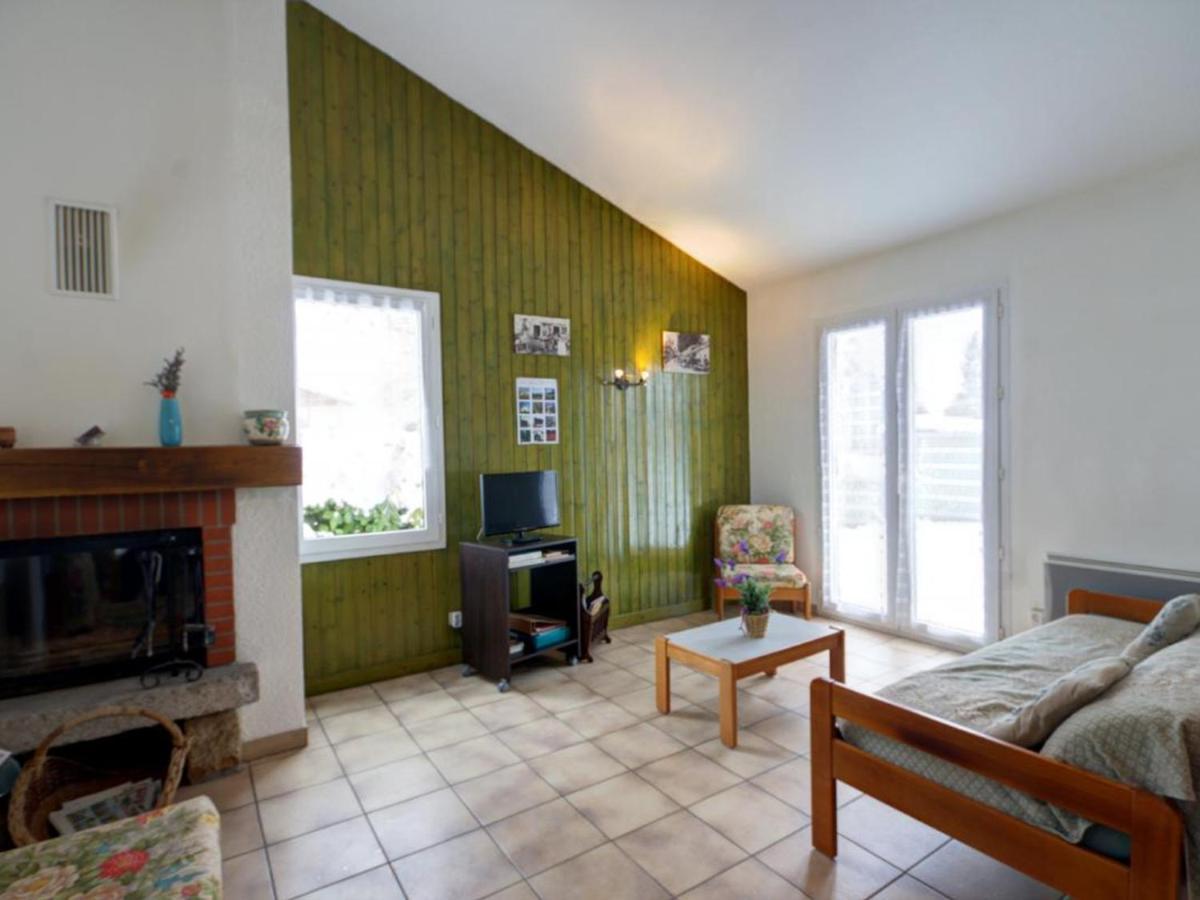 Gite Avec Cheminee, Terrasse Et Wifi - Animaux Acceptes - Fr-1-496-163 Usson-en-Forez Luaran gambar